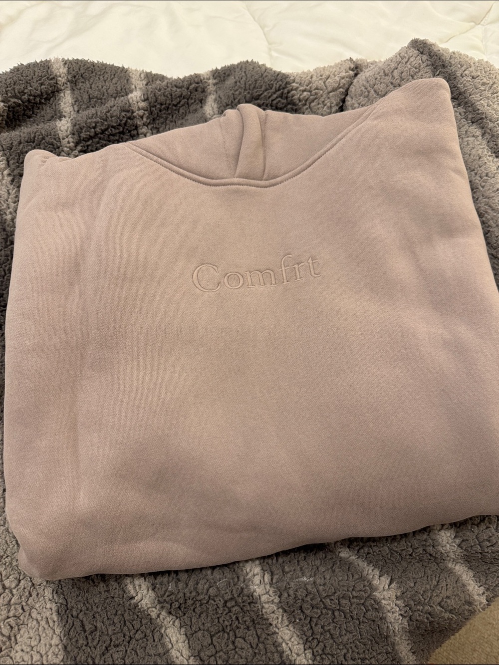Brand new Comfrt hoodie